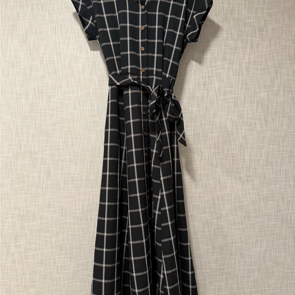 Calvin Klein Elegant Black and White Plaid Dress size Small